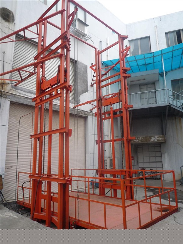 導軌式液壓作業(yè)平臺